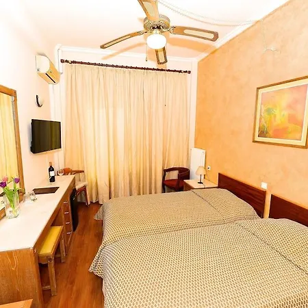 Dalia Hotell 2*